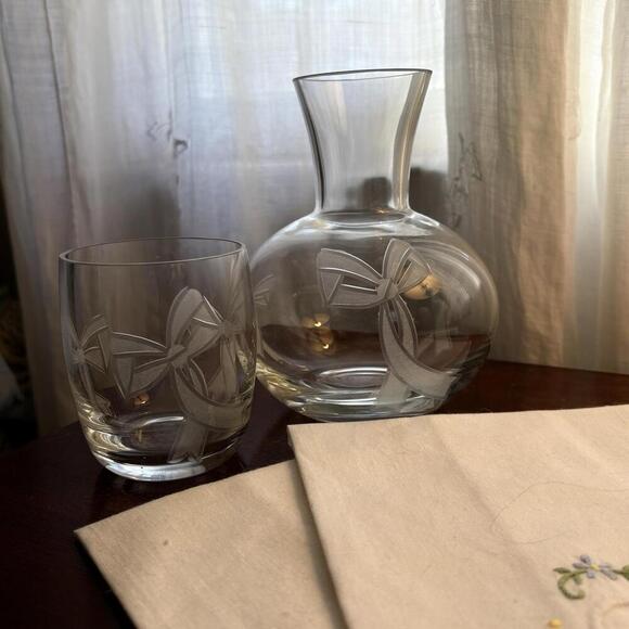 Tiffany & Co. Bow Tumble Up Bedside Carafe Etched Glass Bows Not Marked Stamped - Picture 7 of 12